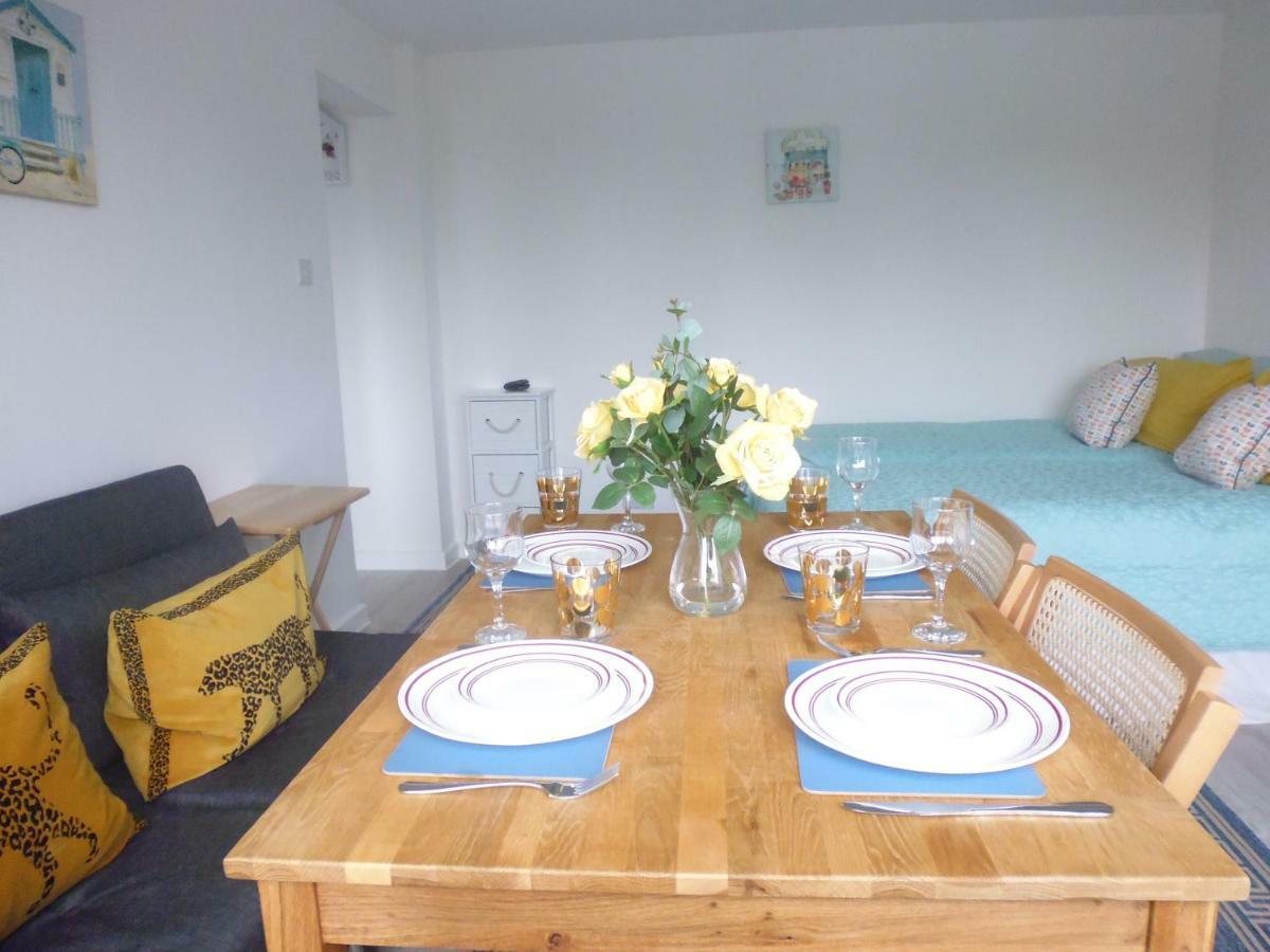 Close To Beach And Town Square Bornemouth Extérieur photo