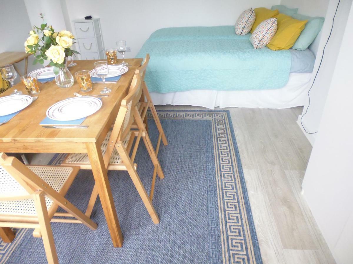 Close To Beach And Town Square Bornemouth Extérieur photo