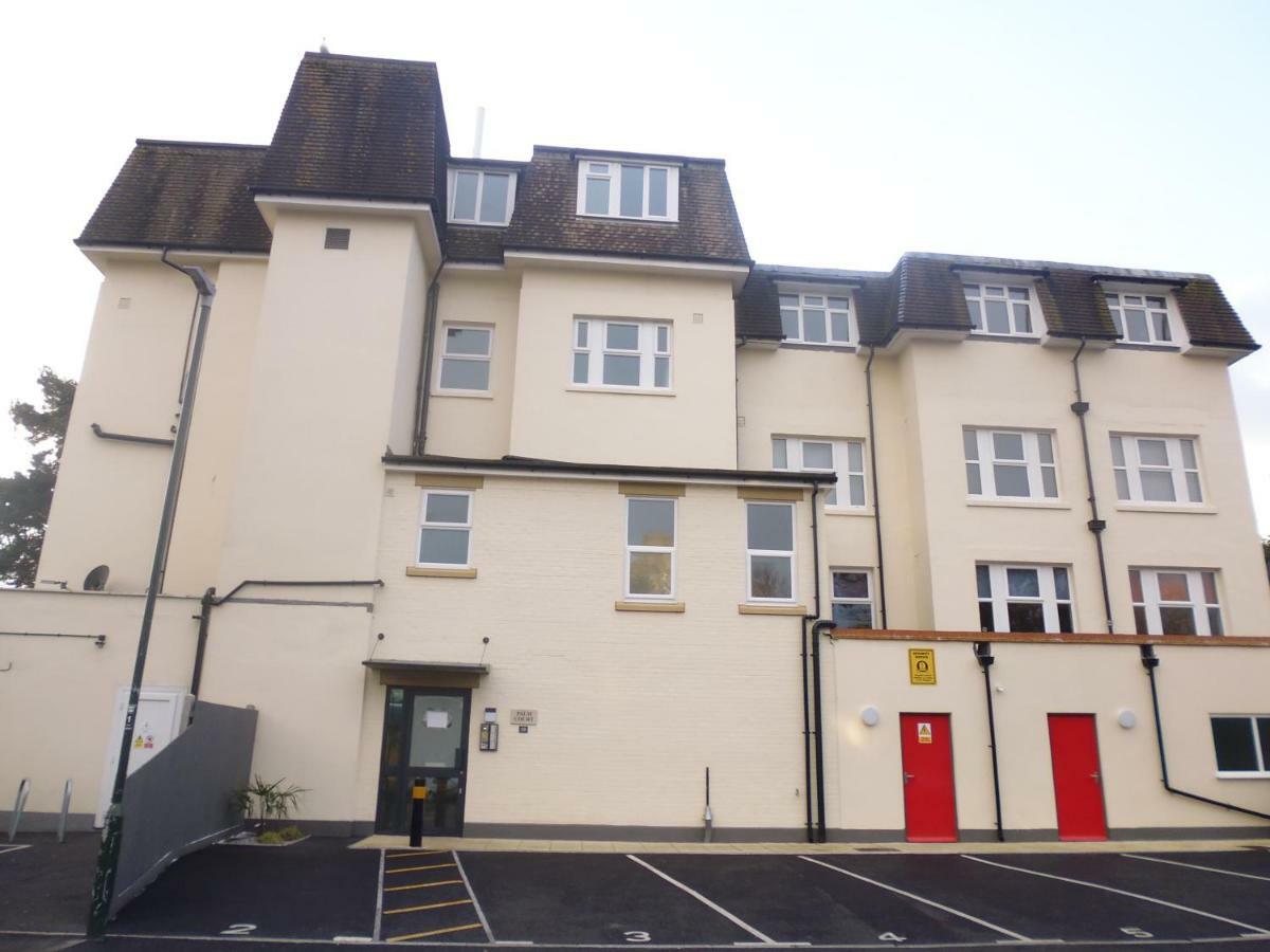 Close To Beach And Town Square Bornemouth Extérieur photo