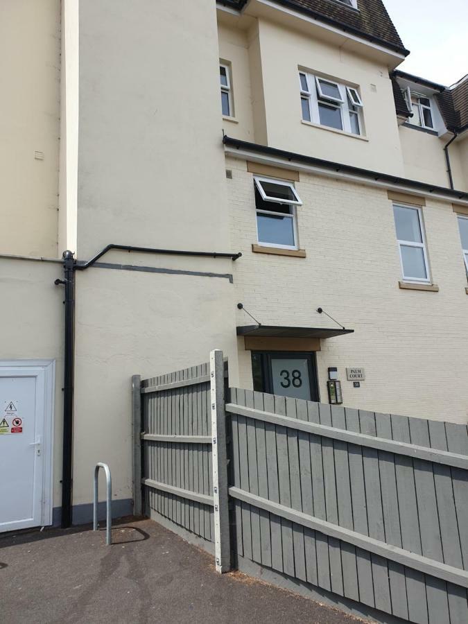 Close To Beach And Town Square Bornemouth Extérieur photo